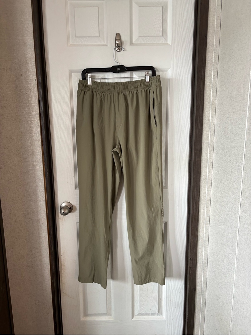 Baleaf Olive Jogger Pants with Elastic Waist